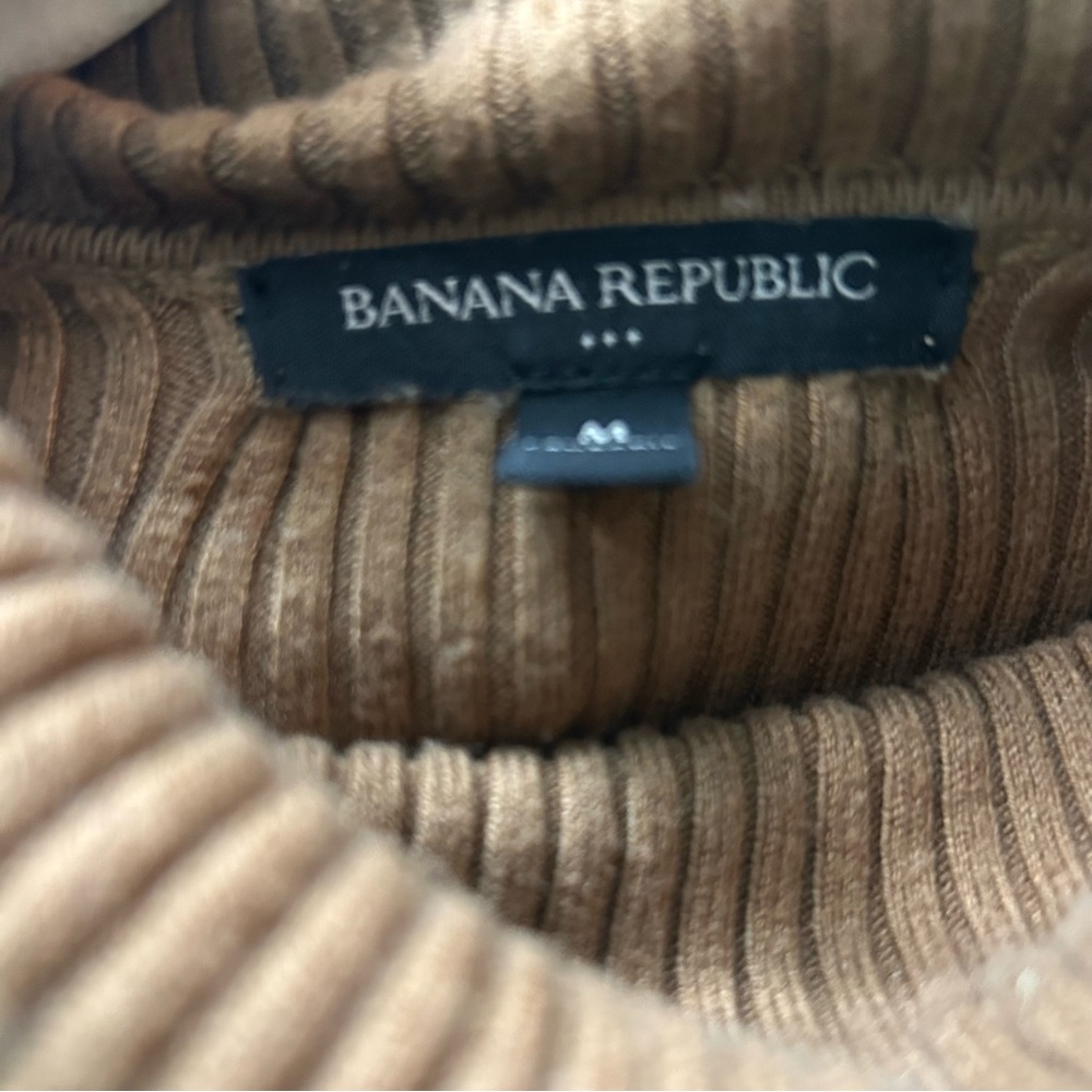 BANANA REPUBLIC rib knit cotton blend turtleneck ⭐️⭐️⭐️ - Picture 2 of 3